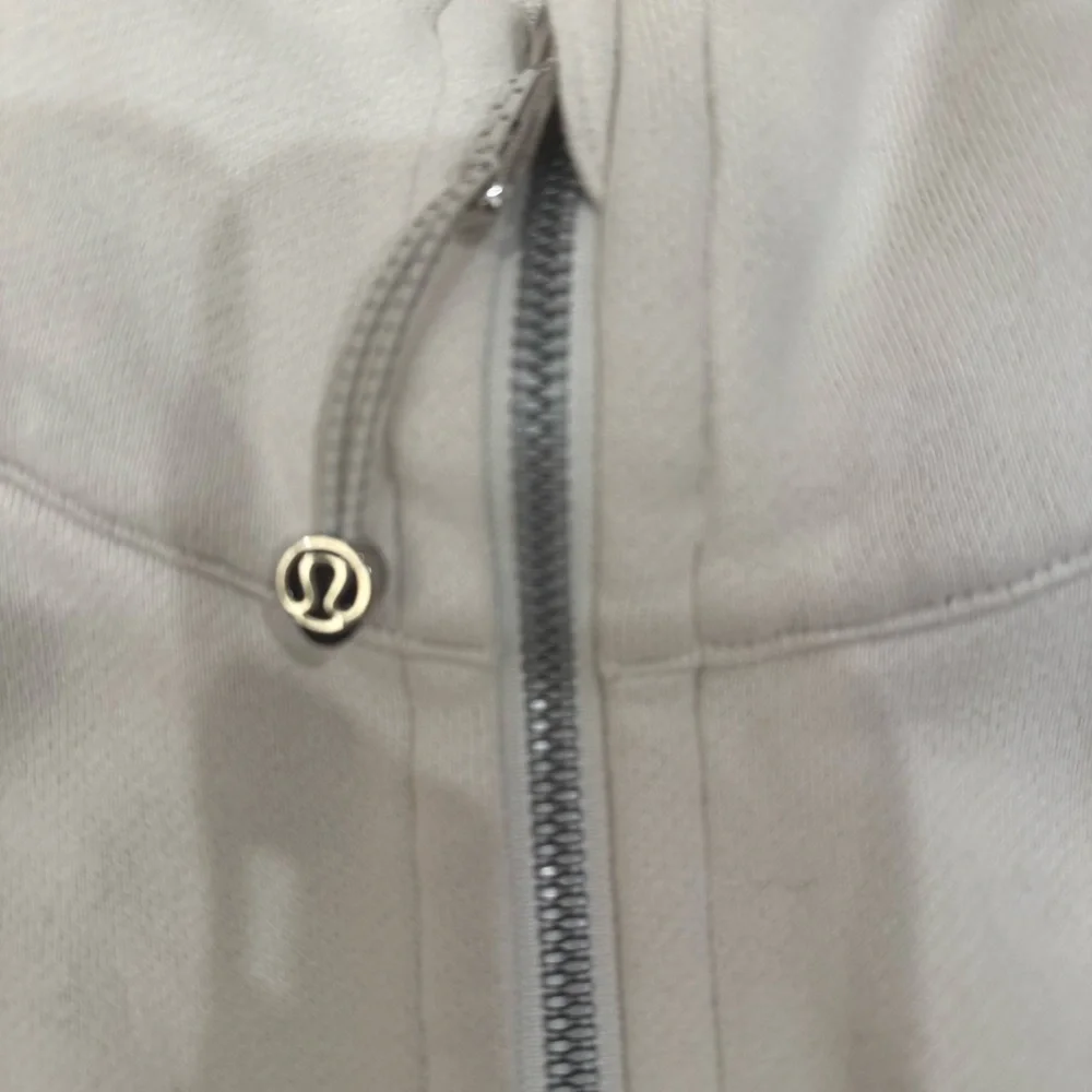 Oatmeal colored Lululemon Half-Zip Hoodie. Like new! - Picture 2 of 5